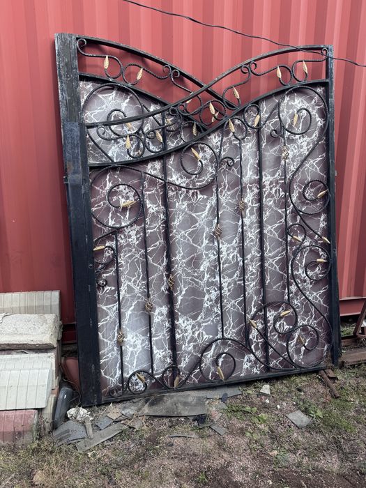 Продам ворота из метала
