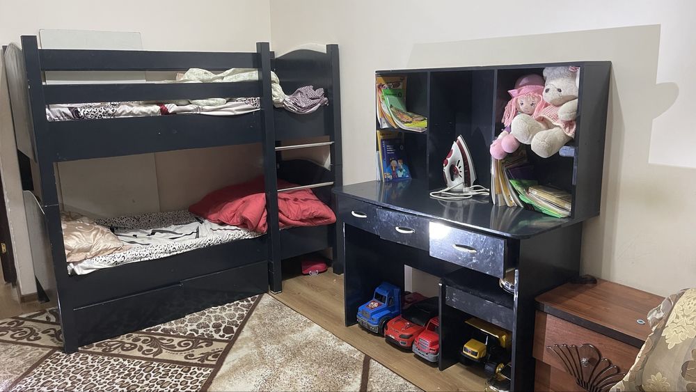 Detskiy kravat sotiladi kanplekt  parta divan.