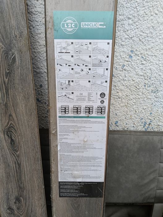 Parchet laminat nou – 60 lei/bax (9 baxuri disponibile)