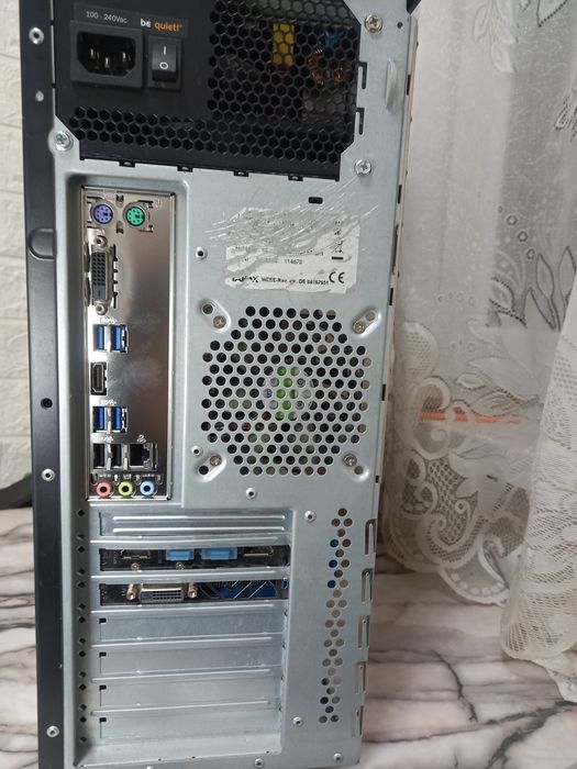 Геймърски компютър  Intel Core i7-6700 16gb SSD Radeon RX 580 8gb