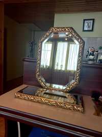 Oglindă și consolă cu oglina, in ramă din lemn sculptat