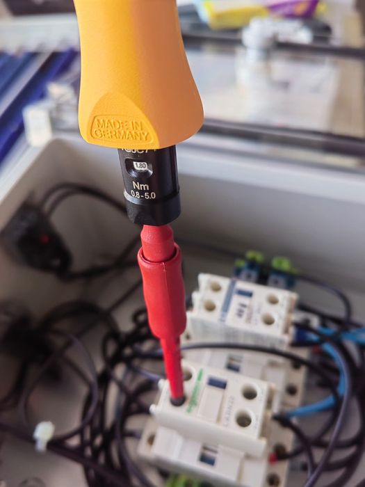 Electrician Interventii