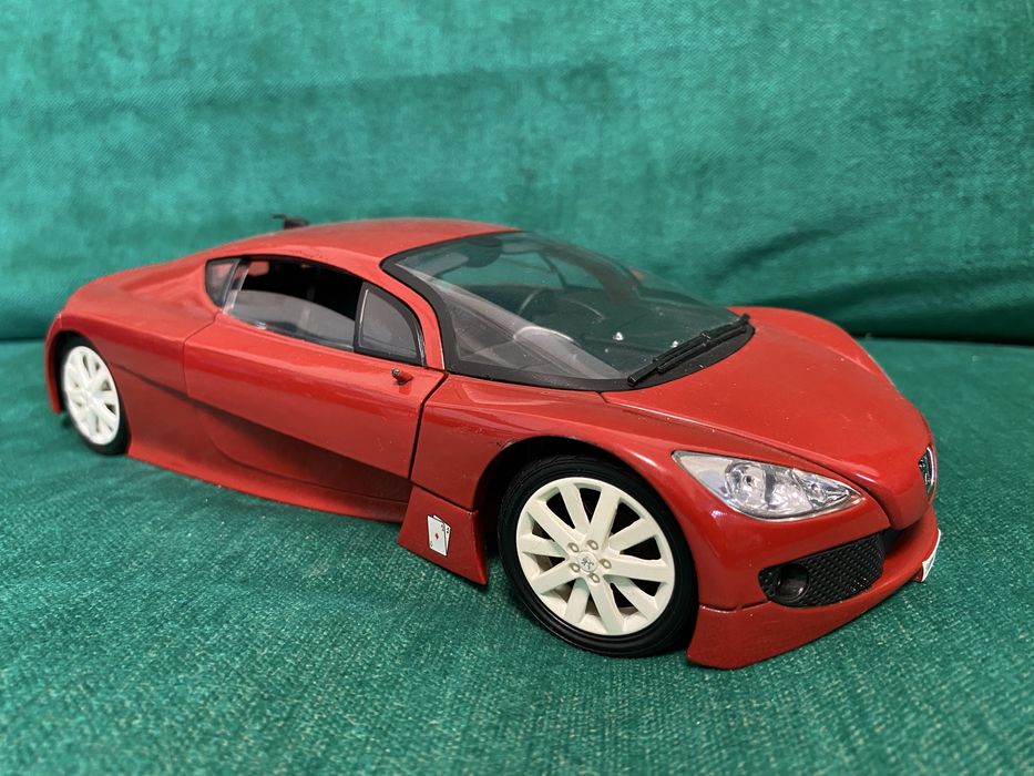 Machete auto 1/18 fabricate de Solido