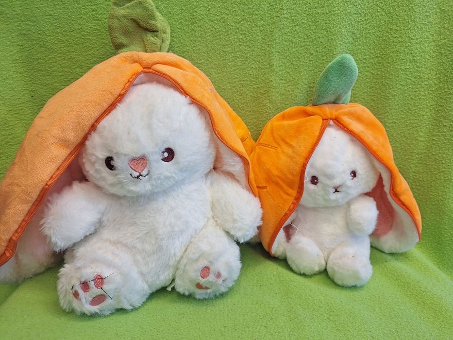 Зайче - морков и зайче - ягодка плюшени възглавнички с цип