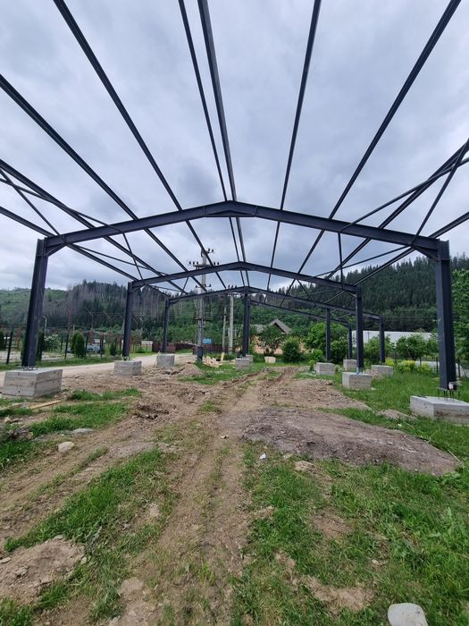 Vând structura hala metalica