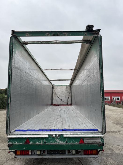 Semiremorca walking floor