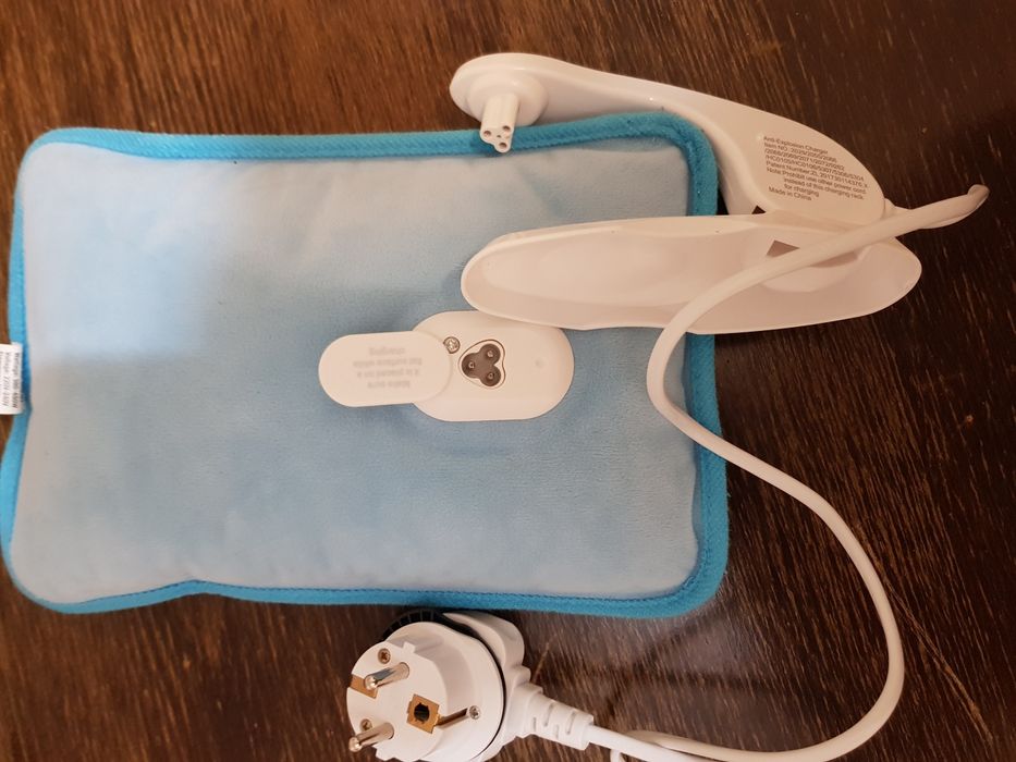 Pernă ortopedică pentru dureri de gât,umeri