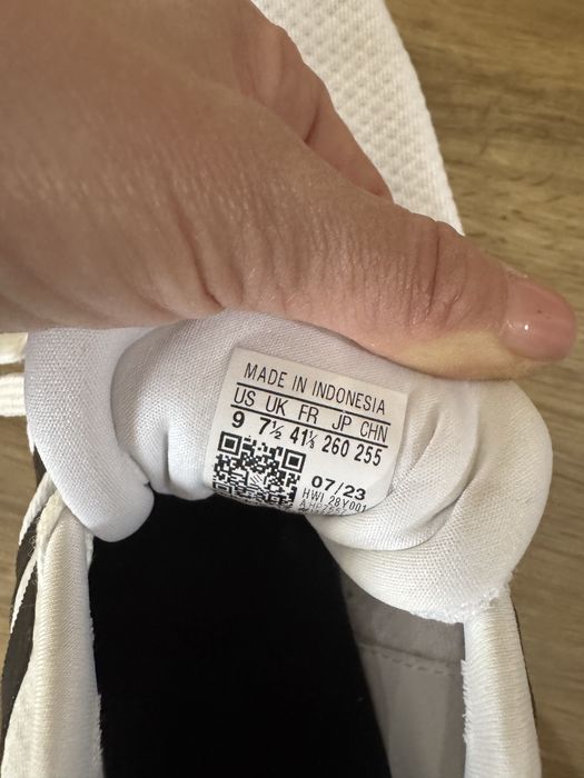 Маратонки adidas 41 1/2 размер