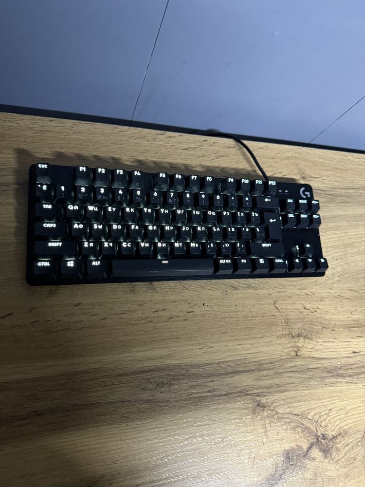 Игровая клавиатура  Logitech G412 TKL SE