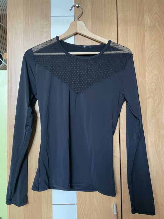 Блузи еластичен сатен с дантела