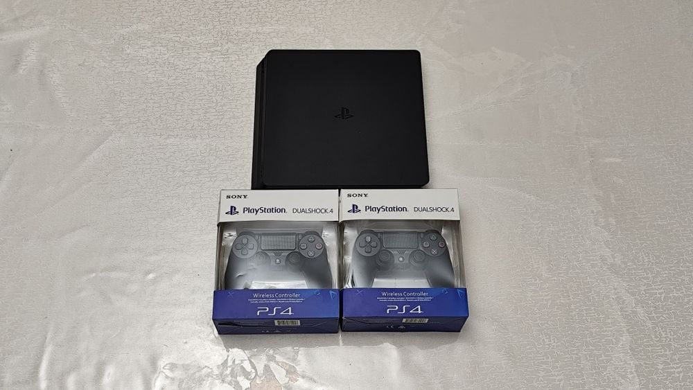 Playstation 4 Slim прошитый gold hen FC26 GTA5 UFC4 MK11 NFS