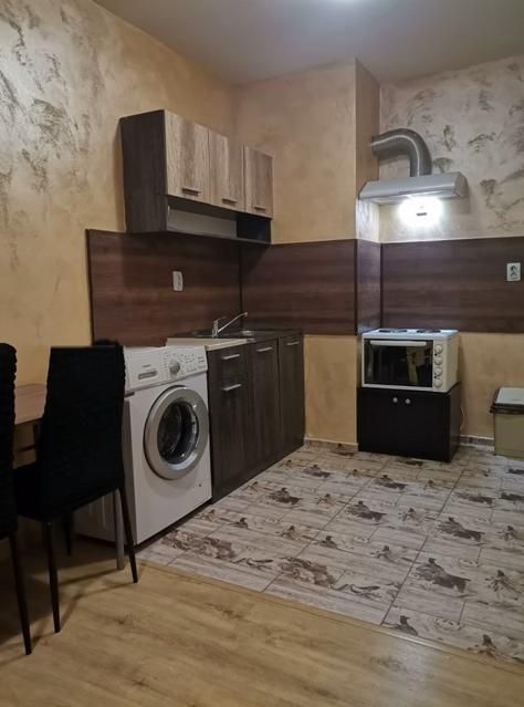Дава се под наем Двустаен апартамент в София, Обеля 1 - 55 кв.м за 425 € - Снимка #2
