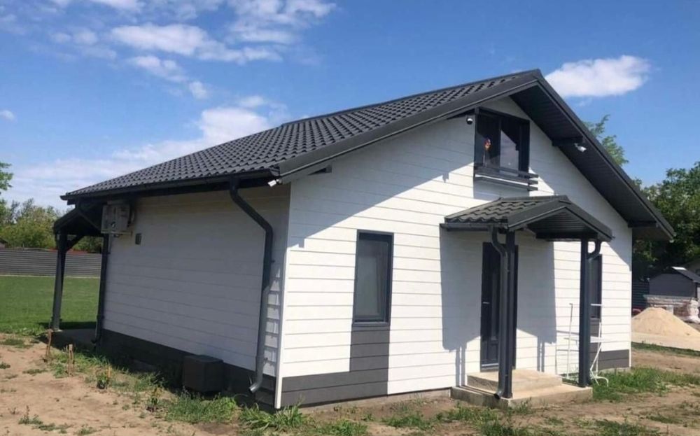 Case modulare pe structură metalică