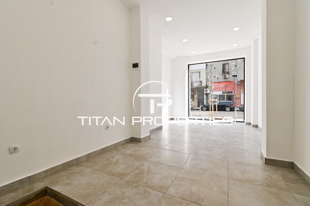Продава се Заведение в София, Център - 70 кв.м за 1886 €/кв.м - Снимка #1