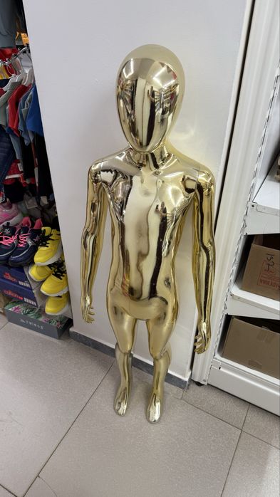 Продам манекен детский