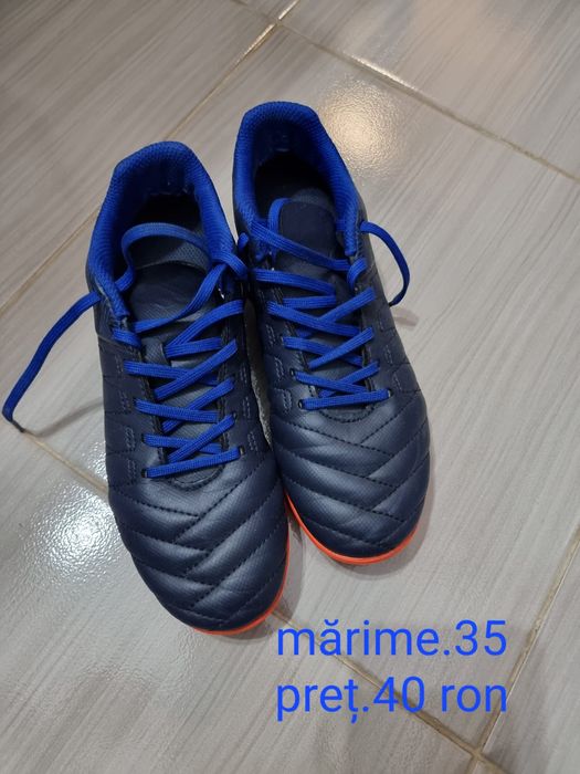 Ghete fotbal diferite marimi si modele