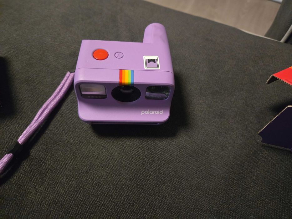 Polaroid instant camera gen 2 с 16 инстантни снимки пакет