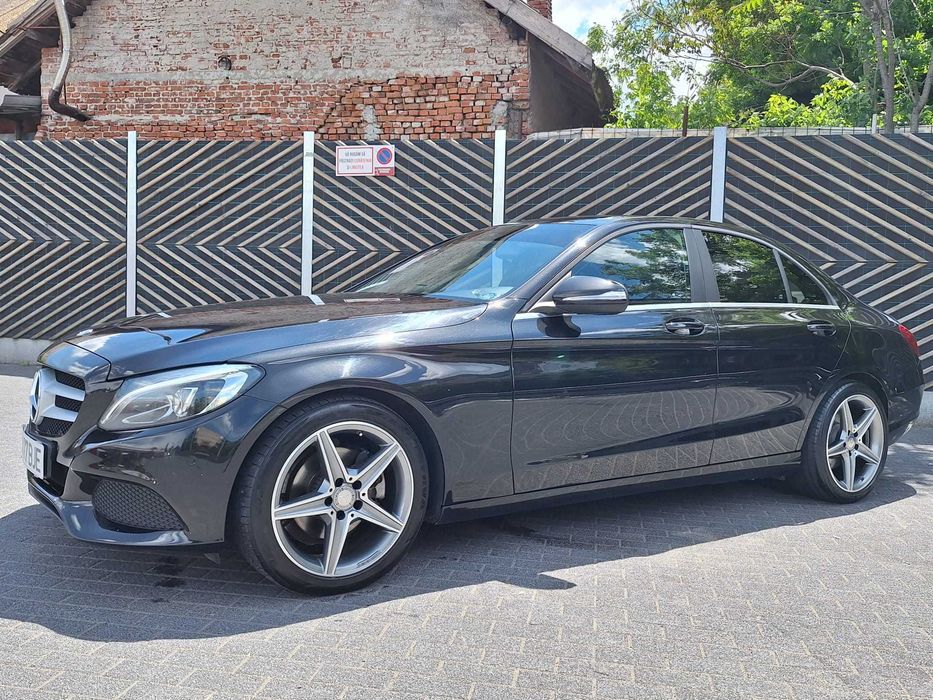 MERCEDES C220 BlueTEC limuzină