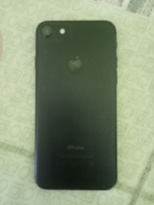 Iphone 7 32/77 sotiladi