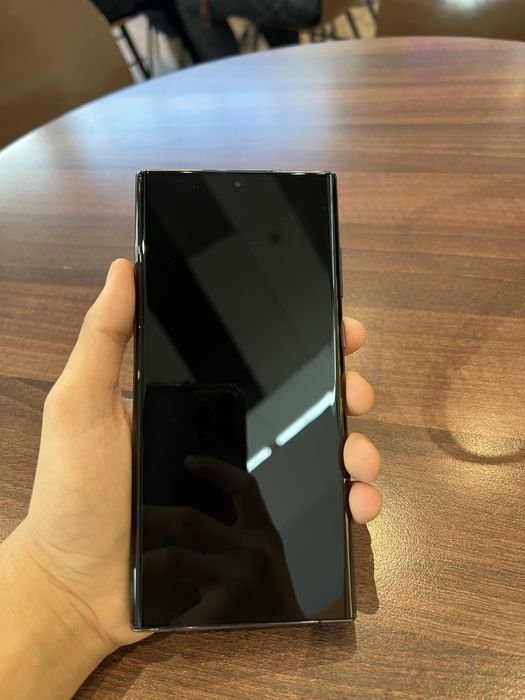 Samsung S22 Ultra 256 Gb 12 ram schimb cu Iphone