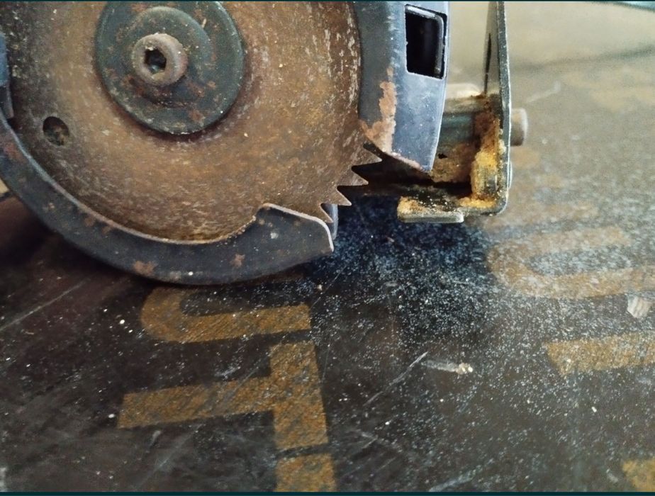 Циркуляр мини на батерии макита МΑΚΙΤΑ