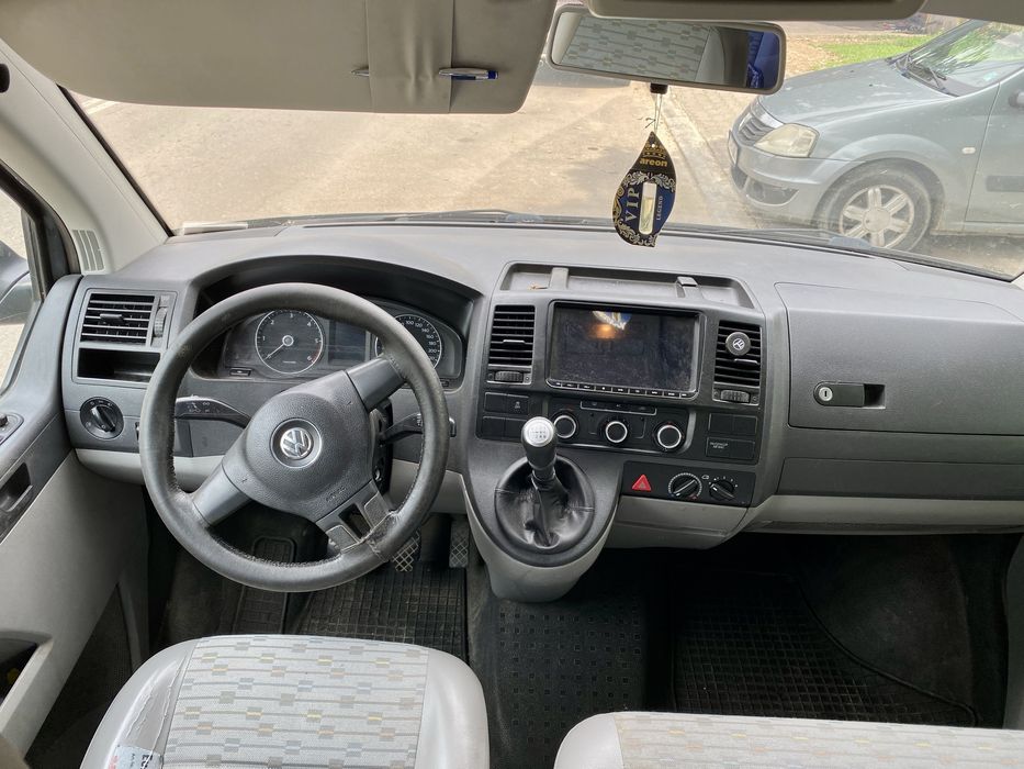 VW Transporter T5- 2.0 TDI – 9 locuri – Euro 5