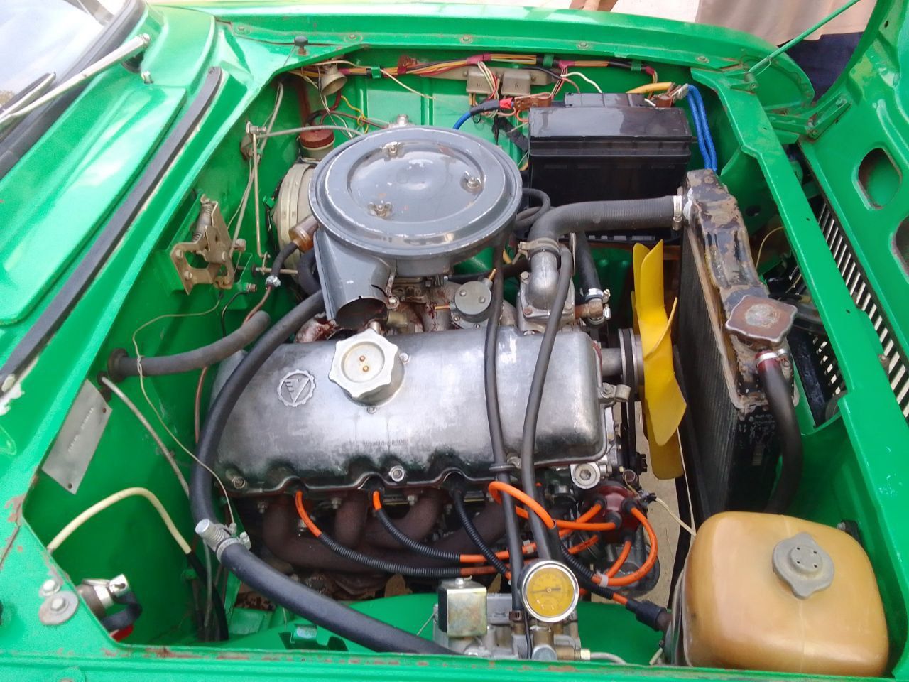 Maskvich 412 Radnoy yangi