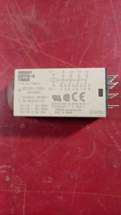 Releu de timp OMRON H3YN-4