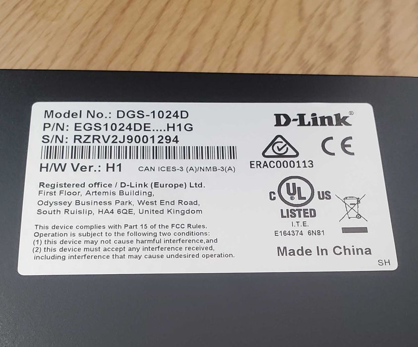 Суич: D-Link DGS-1024D - 24-Port Gigabit