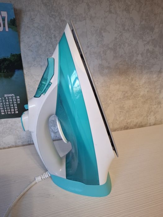Продам утюг Philips