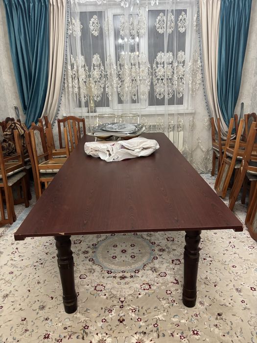 Стол для гостиной 5*1.10м