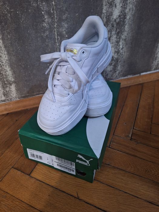 Бели сникърси,,Puma"естествена кожа,37ми номер