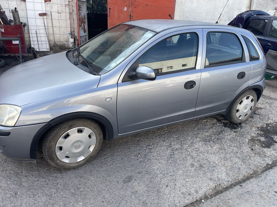 Opel Corsa C 1.0 бензин Z10XEP на части