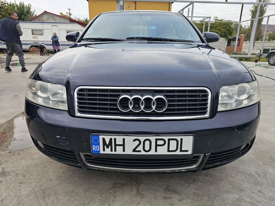De vanzare audi a4 b6 2300euro negociabil