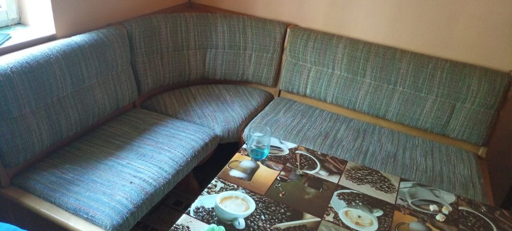 Vând colțar de bucatarie