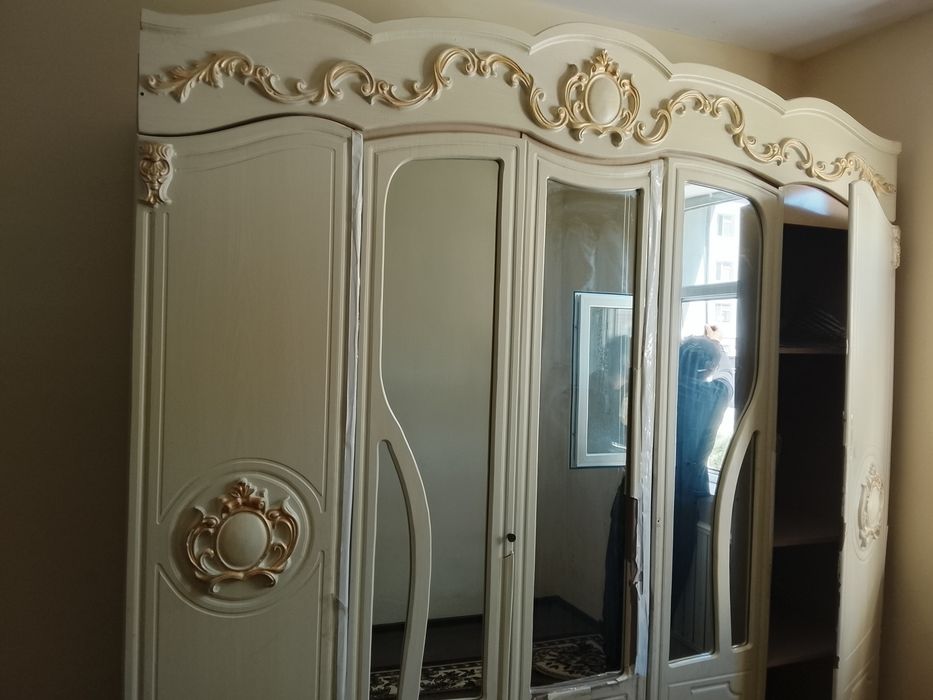 Спалний гарнитур