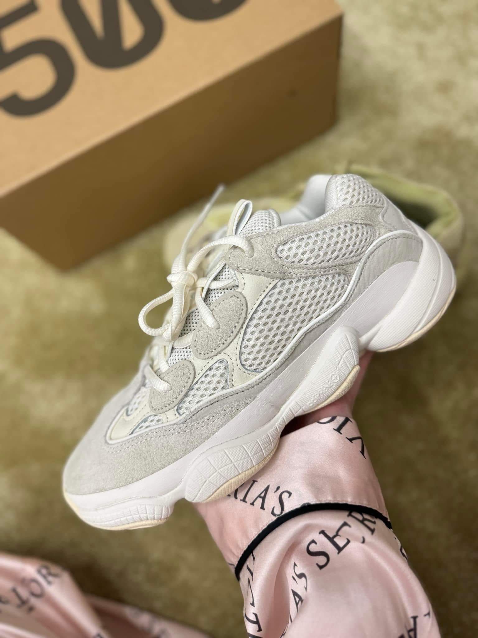Yeezy 500 Blush by Adidas 44 noi