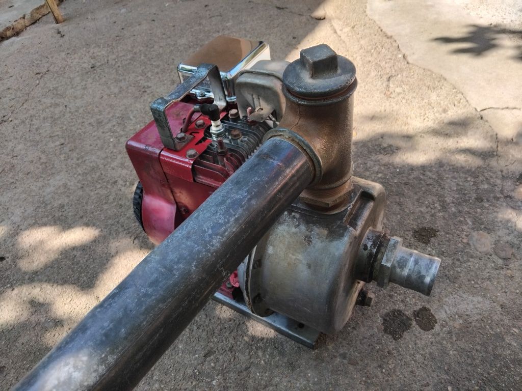 Бензинова водна помпа моторна градинска