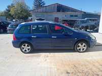 Dezmembrez Peugeot 307 hdi cod motor 9HZ