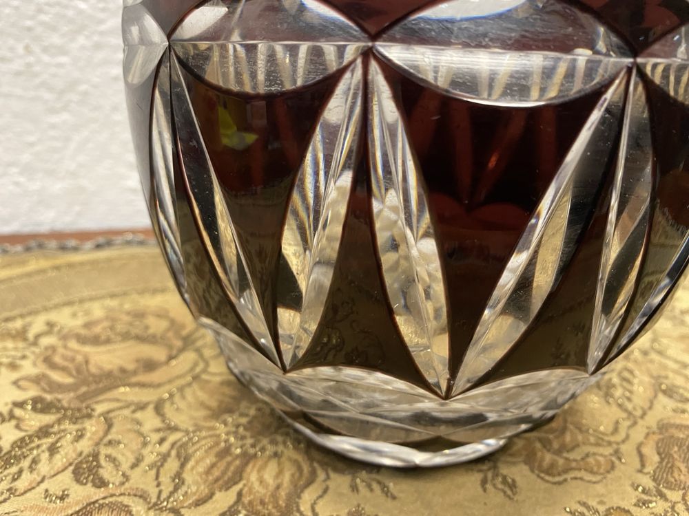 Кристална ваза от чехословакия разноцветен кристал