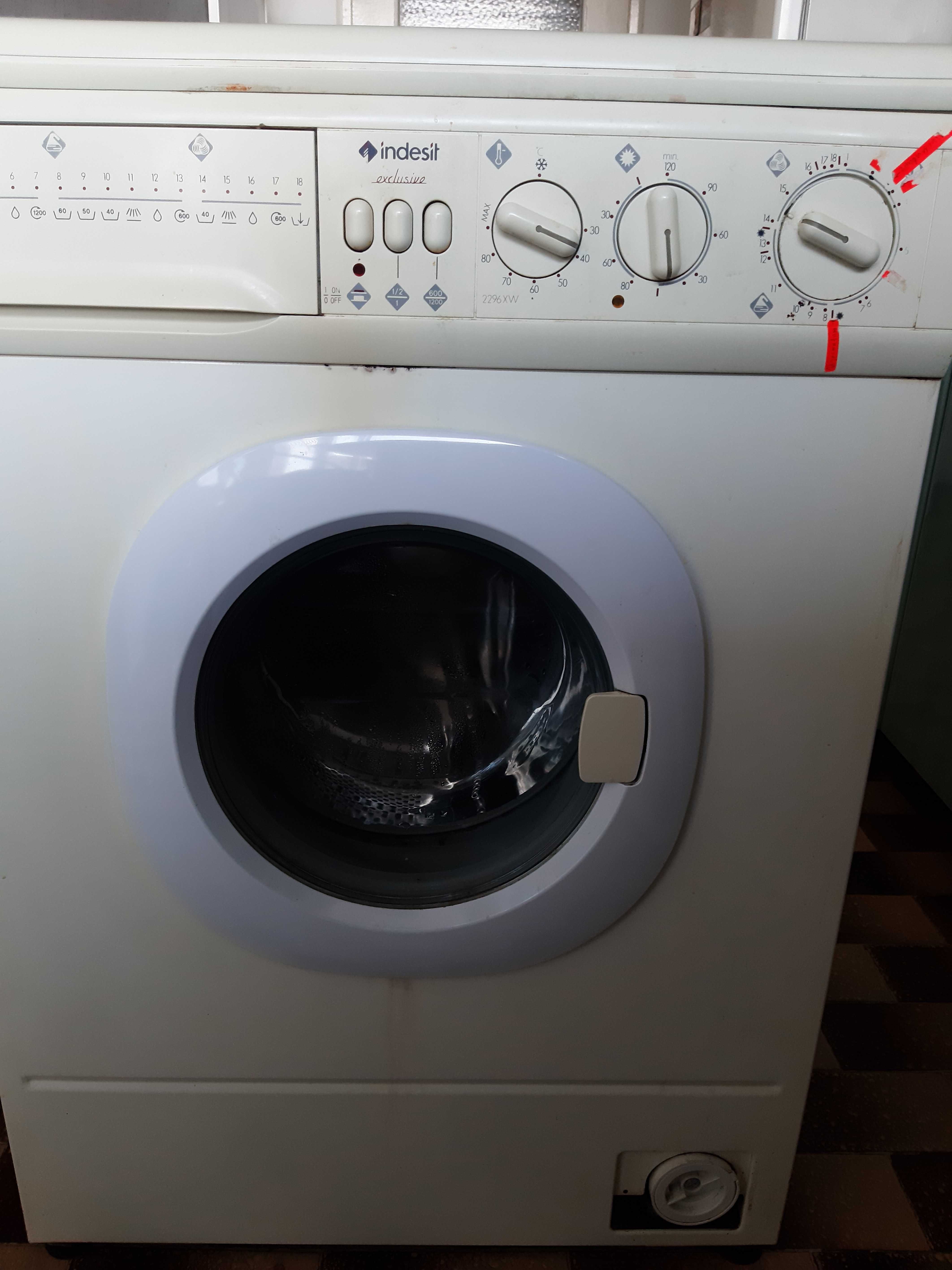 Indesit Пералня Индезит 2296XW за части