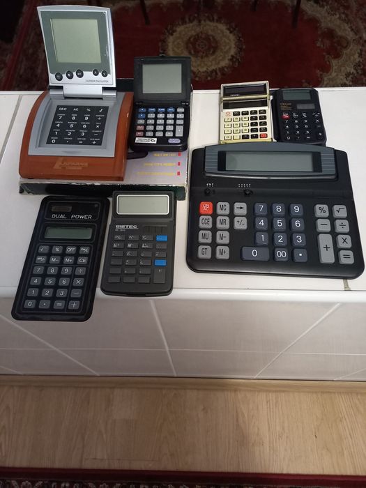 Calculatoare birou,masă,buzunar,colecție filme dvd,bluray,originale