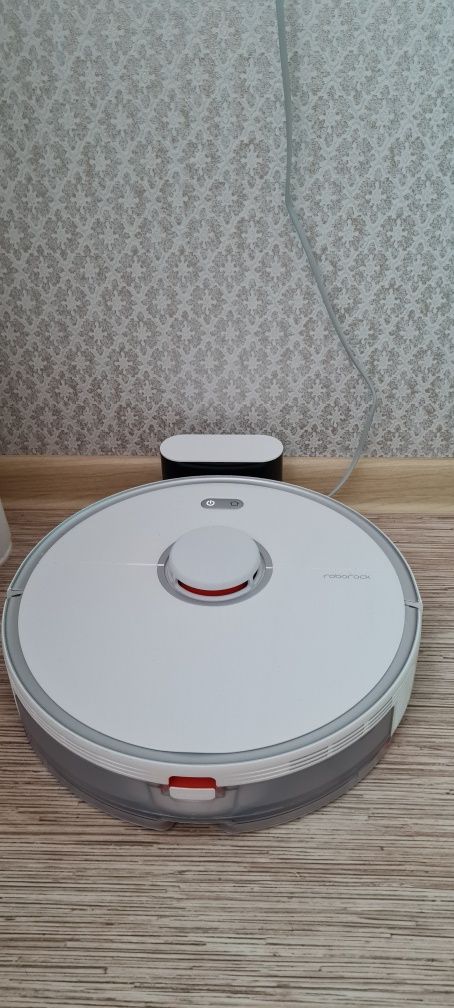 Продам роботпылесос