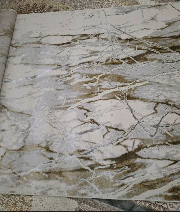 Yangi Gilam (сотилади)