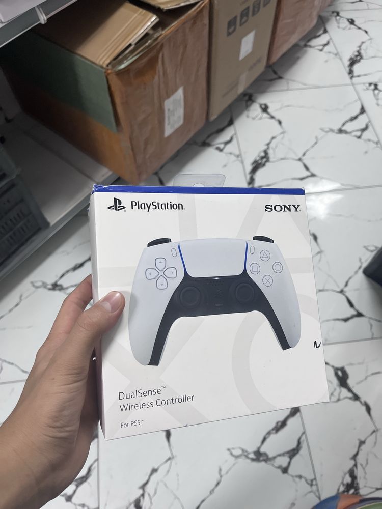 Жостик PS4 запечатанный