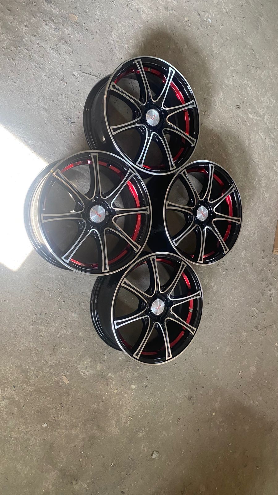 R15 PCD 4 *100 Комплект новых легкосплавных дисков