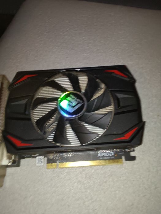 Видео карта Amd radeon rx red devil 550 rx 4gb