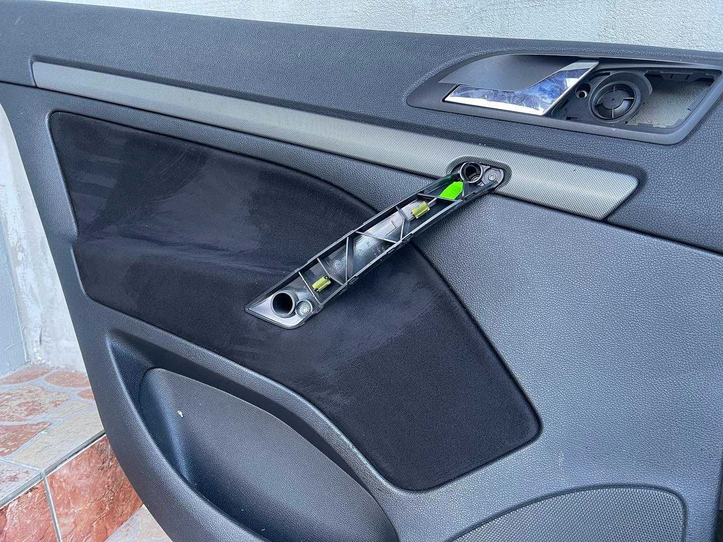 Retapitare si Reconditionare plafon auto / fete de usi