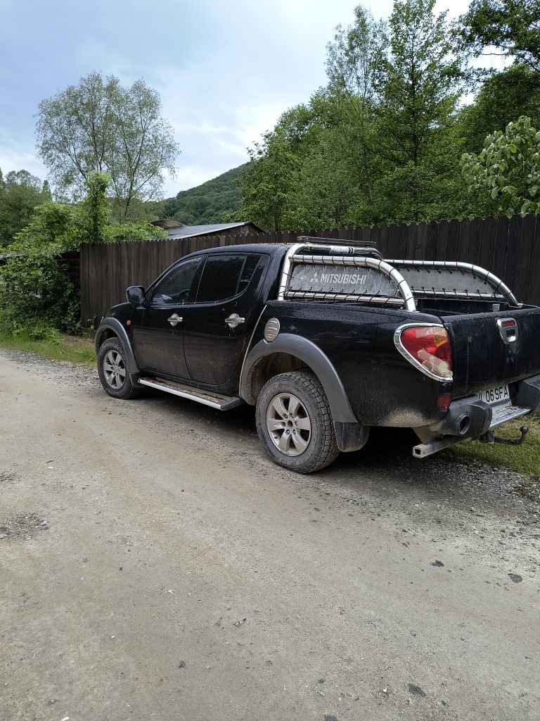 De vânzare Mitsubishi L200