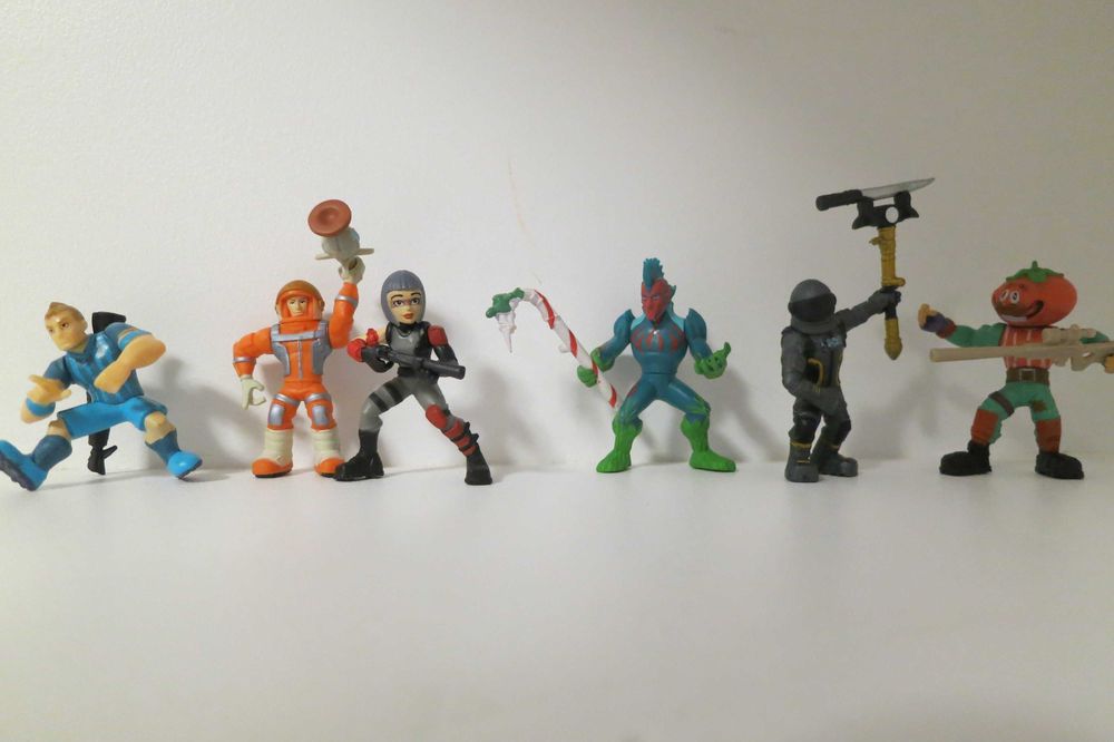 6 figurine din fortnite og cu accesorii adaugate